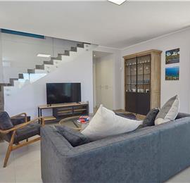 5 bedroom villa with infinity pool, Castellammare del Golfo, sleeps 9